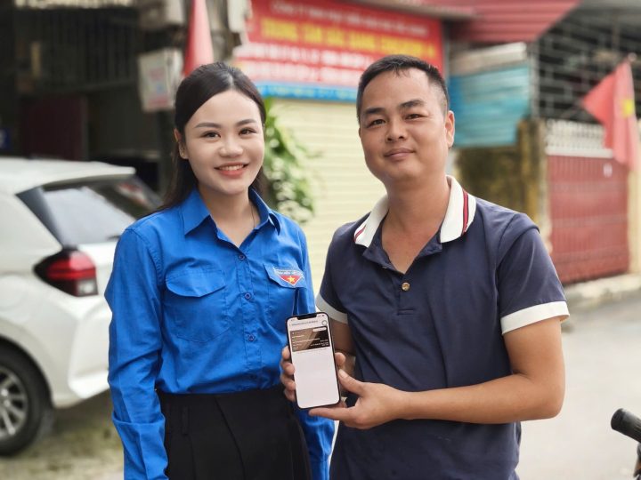 Đoàn phường Bắc Giang ra quân ngày thứ bảy tình nguyện, phát động tháng cao điểm hỗ trợ người dân cài đặt chữ ký số